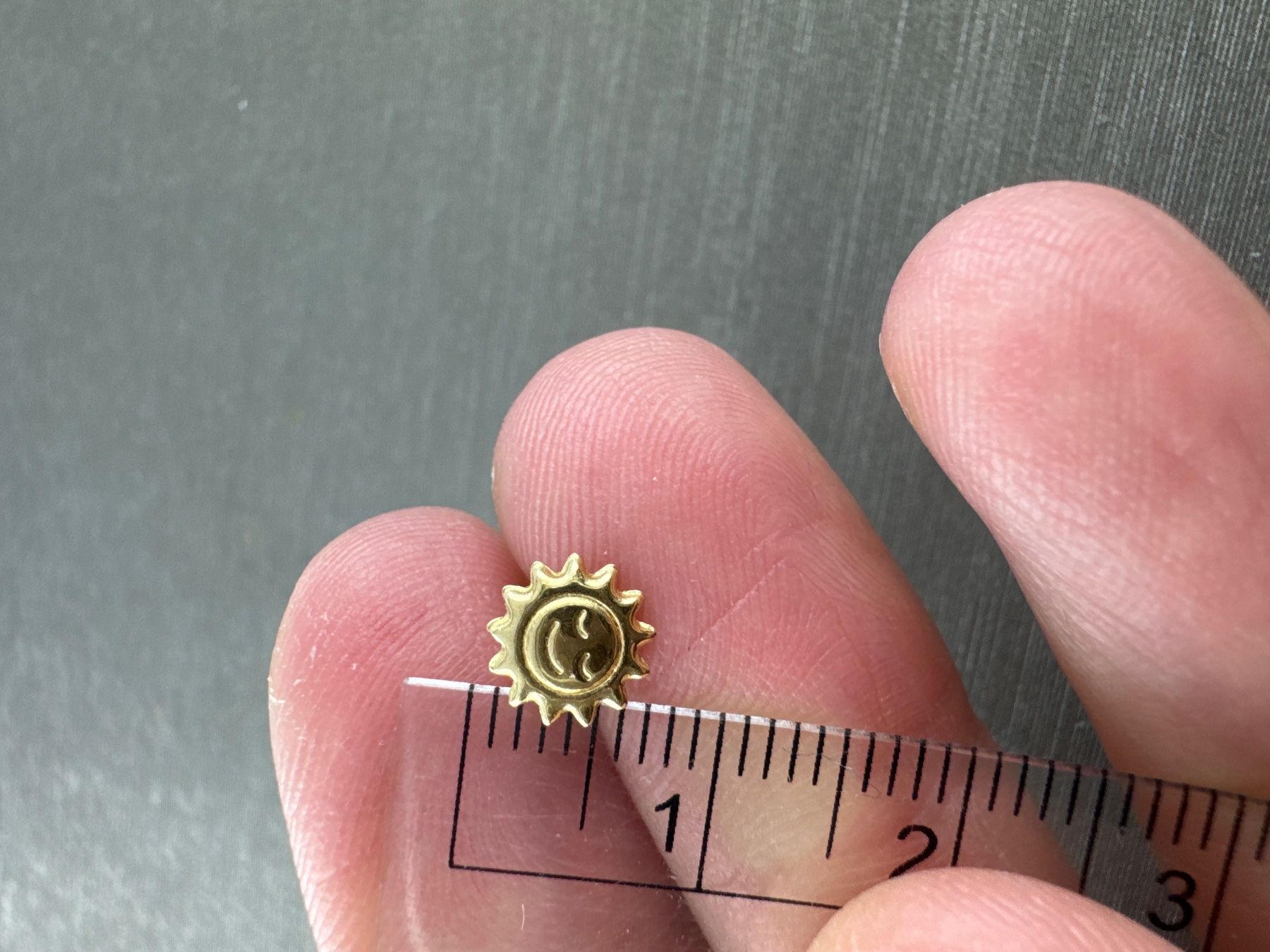 Boucles d'oreille: Ohrstecker 750 Gold – D'occasion à Niederuzwil par leo_8857 2