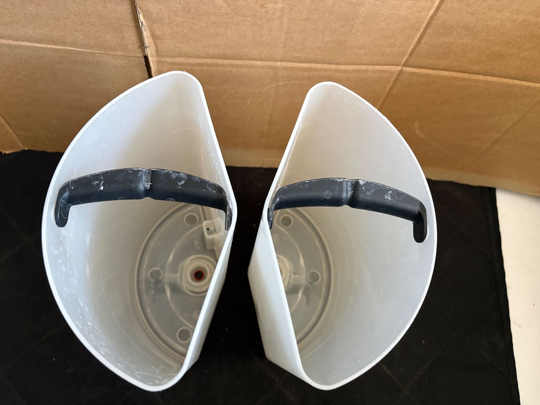 Nespresso Macchine per caffè & Macchine per espresso: 2x Wassertank + 2x Deckel für Nespresso Gemini – Usato da Lausen venduto da sen_jm7c 3