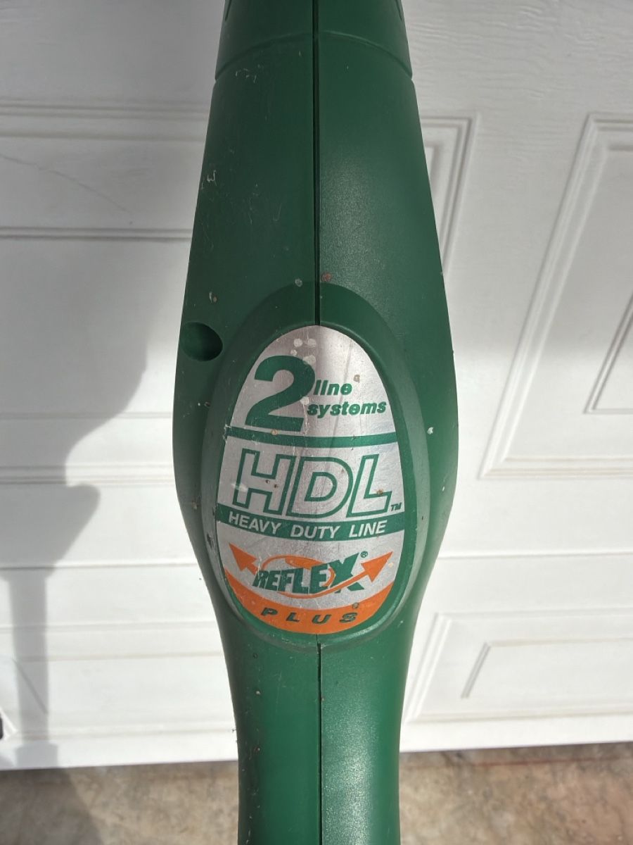 Tagliaerba: Gartengerät Trimmer Black&Decker mit Akku-Halterung – Usato da Dübendorf venduto da aigol 3