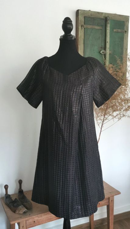 Whiite extravagantes Kleid Gr. M (Gebraucht) in gachnang für CHF 15 ...