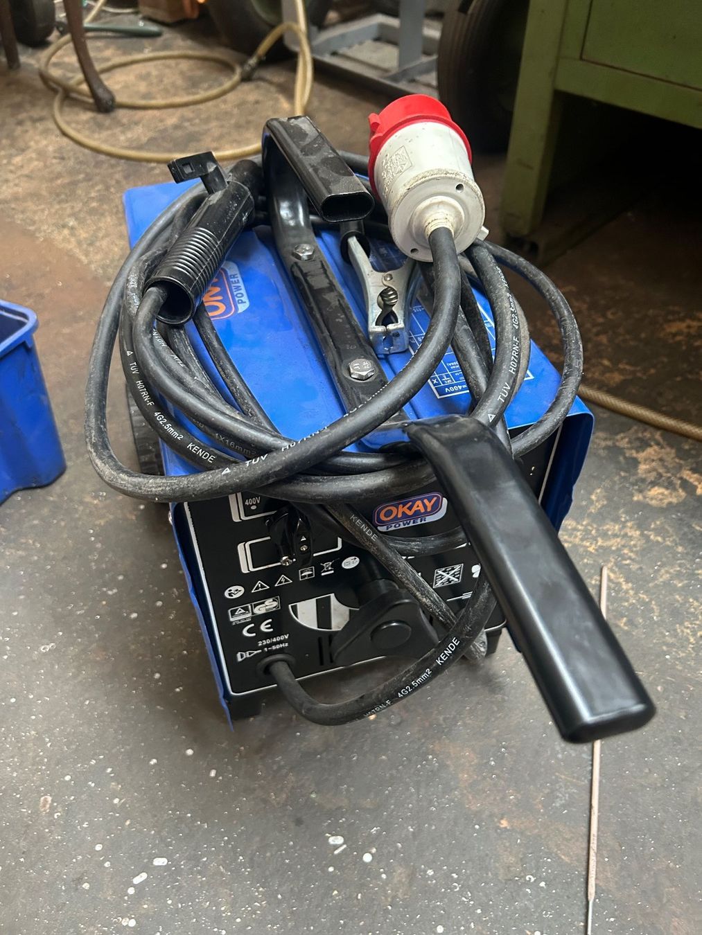 Postes à souder: Elektroden Schweissgerät 400V 16A – D'occasion à Untersiggenthal par sinamoll