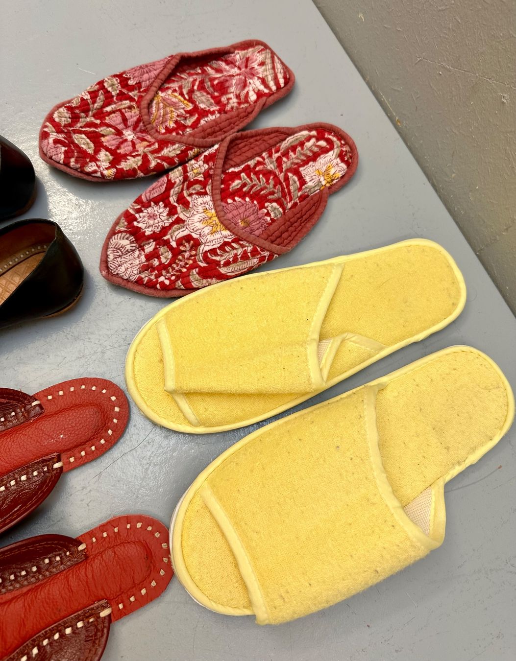 Damenschuhe: DAMENSCHUHE #44 AB 1.- !!! – Gebraucht aus Zürich von NIKI777 2