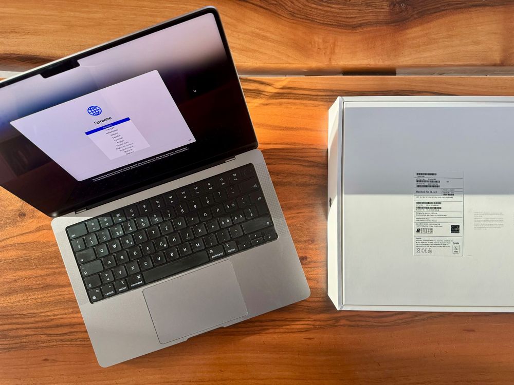 Apple Macbook Pro (M1, 2021), 14", 32 GB, 1 TB | Kaufen auf Ricardo