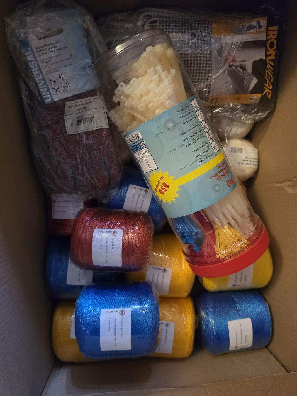 Kit bricolage: Garten-Set: Handschuhe, Schnur, Kabelbinder, Neu, Top! – Nuovo (secondo la descrizione) da Zürich venduto da Onebox
