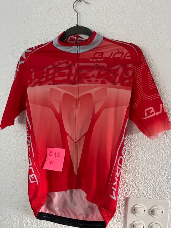 Maillot de vélo taille M neuf de marque Björka ref 012 M