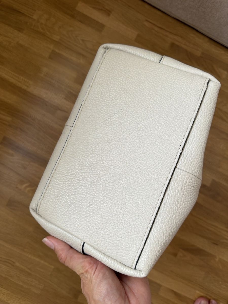 Borse da donna: Kleine Handtasche aus Leder – Usato da Zürich venduto da asg_closet 2