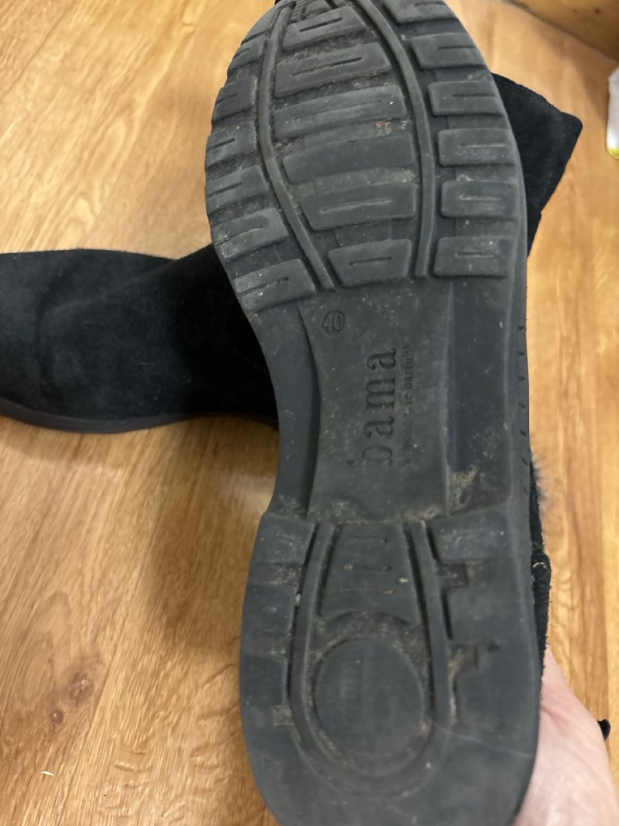 Damenschuhe: Stiefel Damen Grösse 40 schwarz mit Futter – Gebraucht aus Kriens von mir_v8ww 1