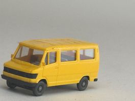 HR-Wiking Mercedes 307 Bus gelb