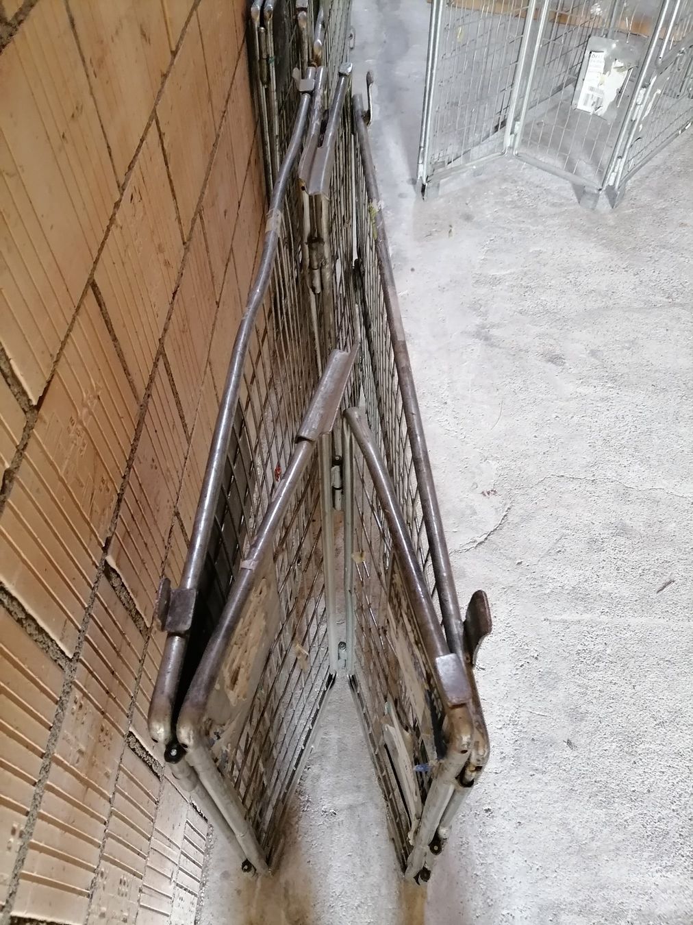 Grilles & Grillages: Paletten Gitter  gebraucht 1 Stück – D'occasion à Winterthur par subi2012 1