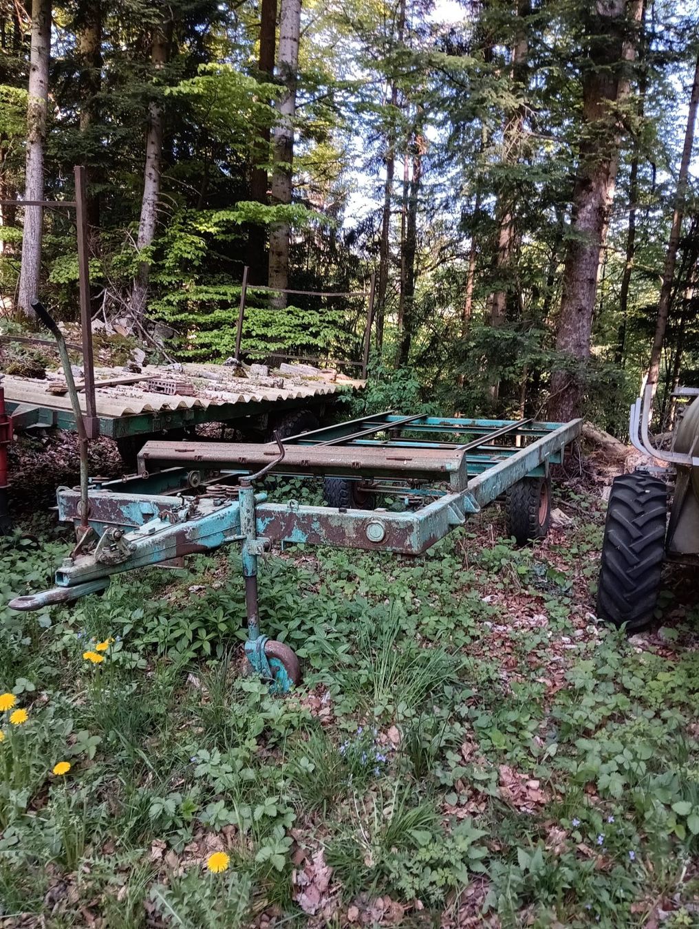 Mengele Rimorchi: Anhänger – Usato da Niederbipp venduto da sbast