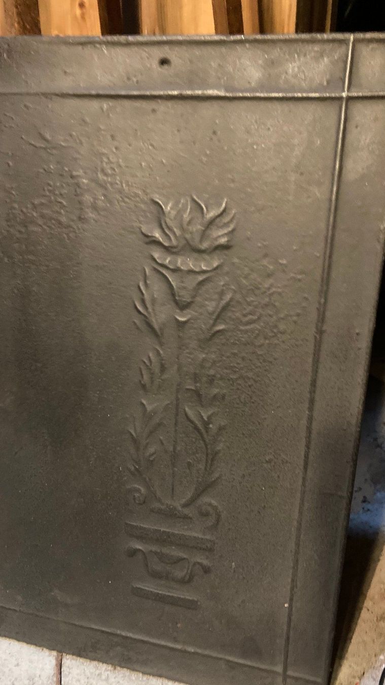 Camini: Plaque cheminée Kamin alt Kaminplatte antik – Usato da St-Cierges venduto da LeRegain 1
