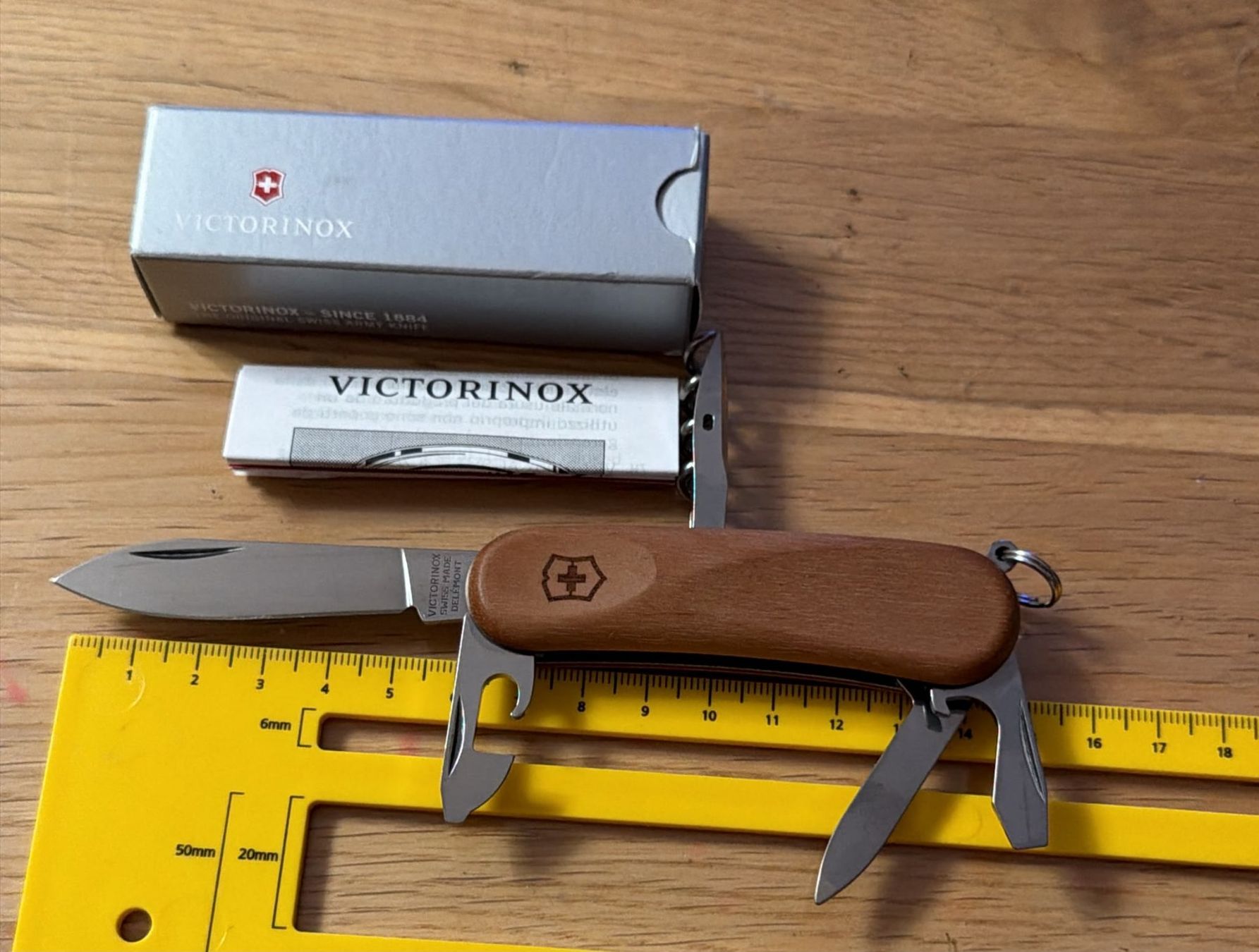 Victorinox Coltelli tascabile: VICTORINOX  SACKMESSER EVOLUTION 10 WOOD – Nuovo e nell'imballaggio originale da Zürich venduto da Frei-Occasionen 7