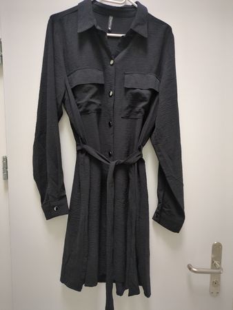 Hemdblusenkleid schwarz mit Taillenband grösse ḷ von chicore
