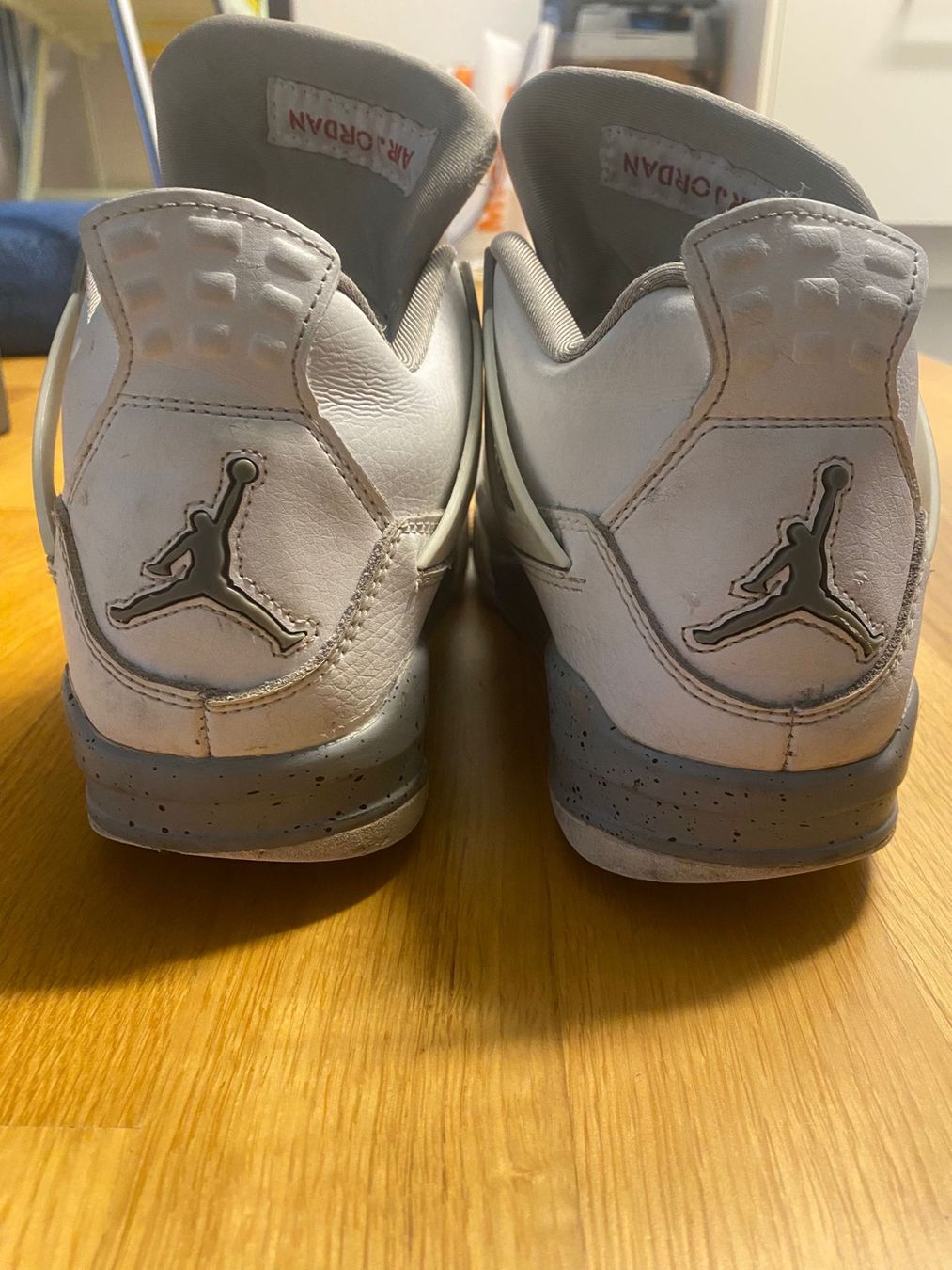 Jordan Herrenschuhe: Jordan 4 Weiss Grösse 41 – Gebraucht aus Münchenstein von jul_r2nh 3