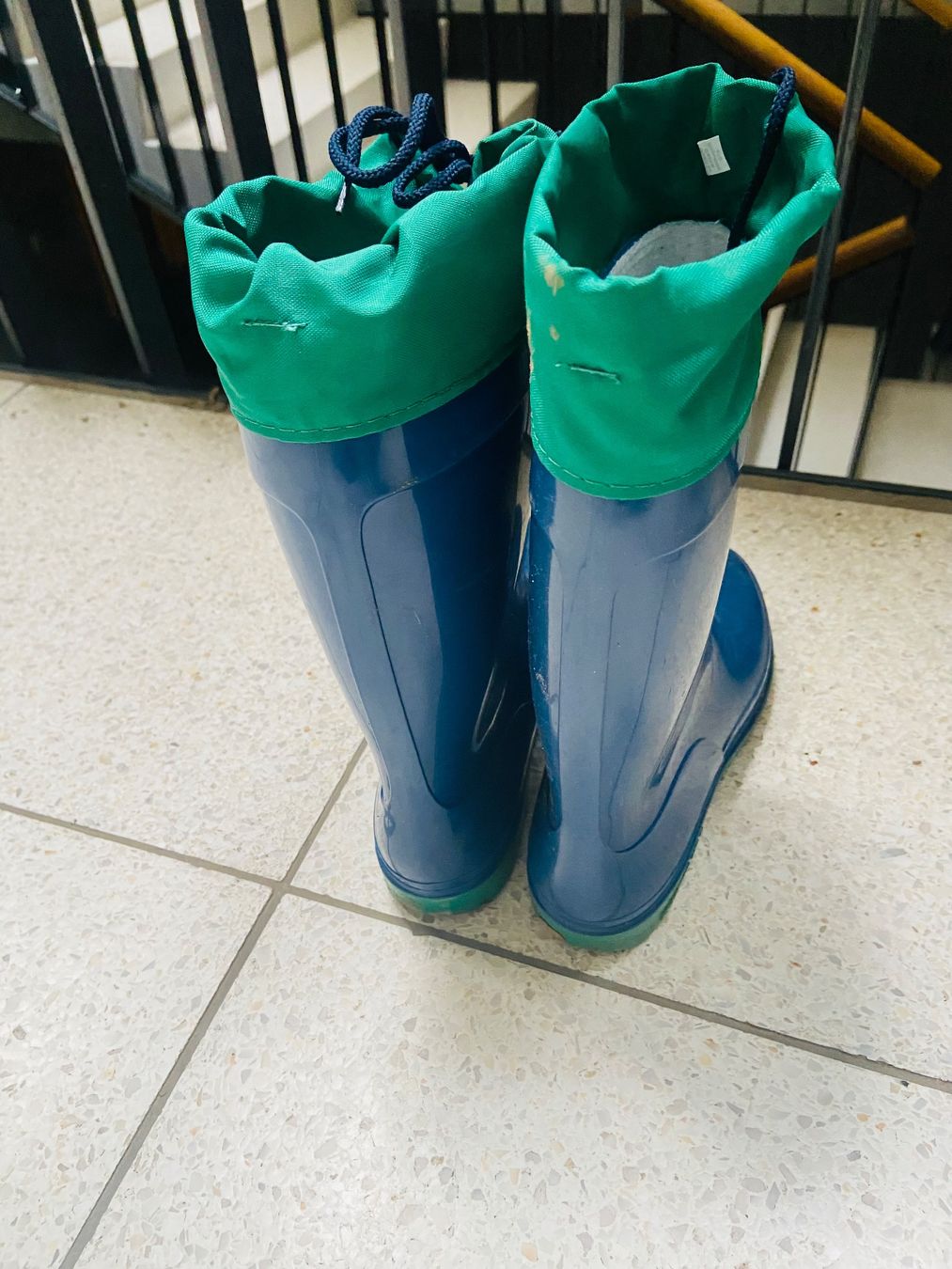 4Riders Scarpe per ragazzi: Romika Gummistiefel Gr.35 – Usato da Zürich venduto da pluto124 1