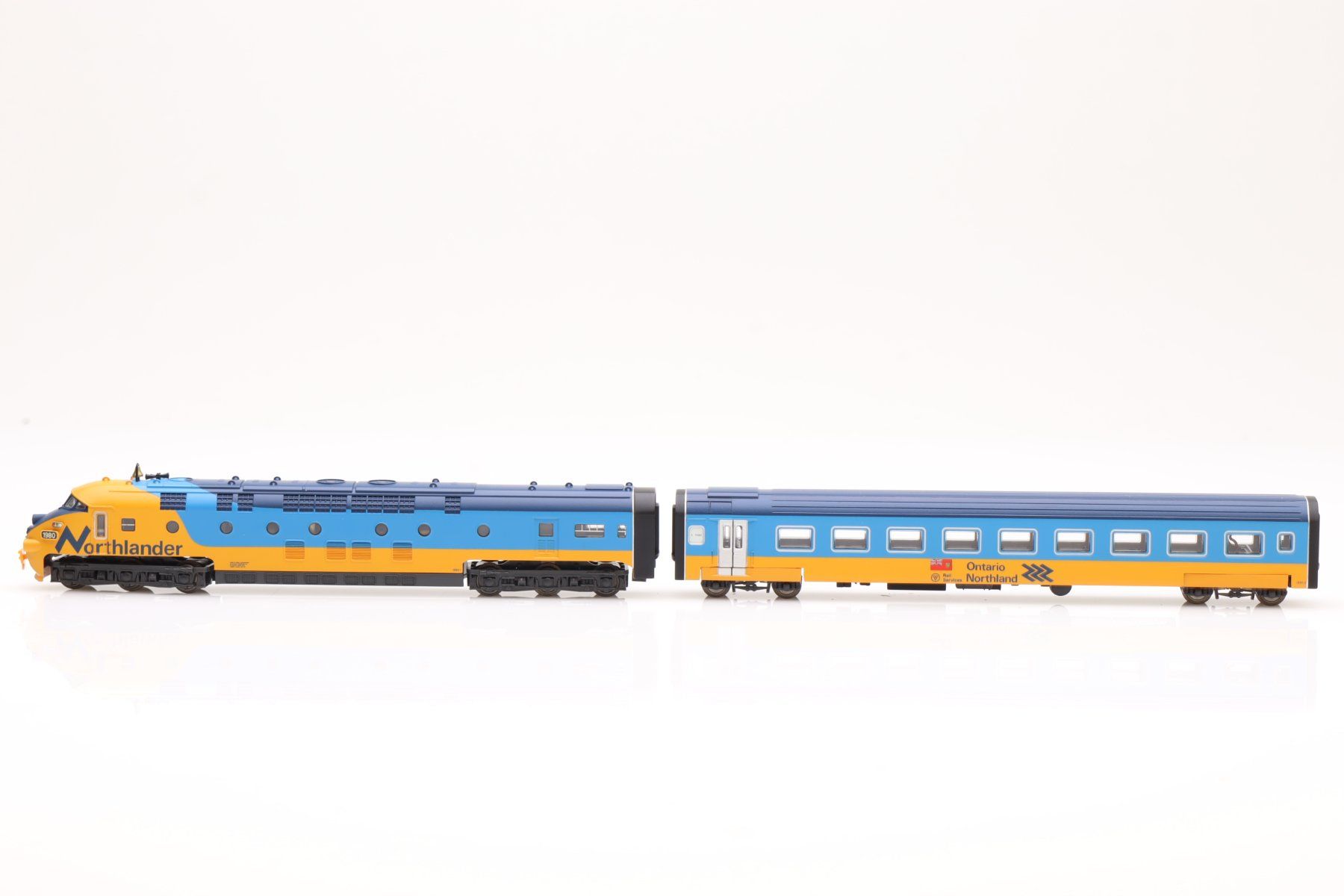 Trix Modelleisenbahnen: Trix 12253 Nothlander Triebwagenzug, Spur N – Neu (gemäss Beschreibung) aus Ried (Muotathal) von Modellbahn.swiss 1