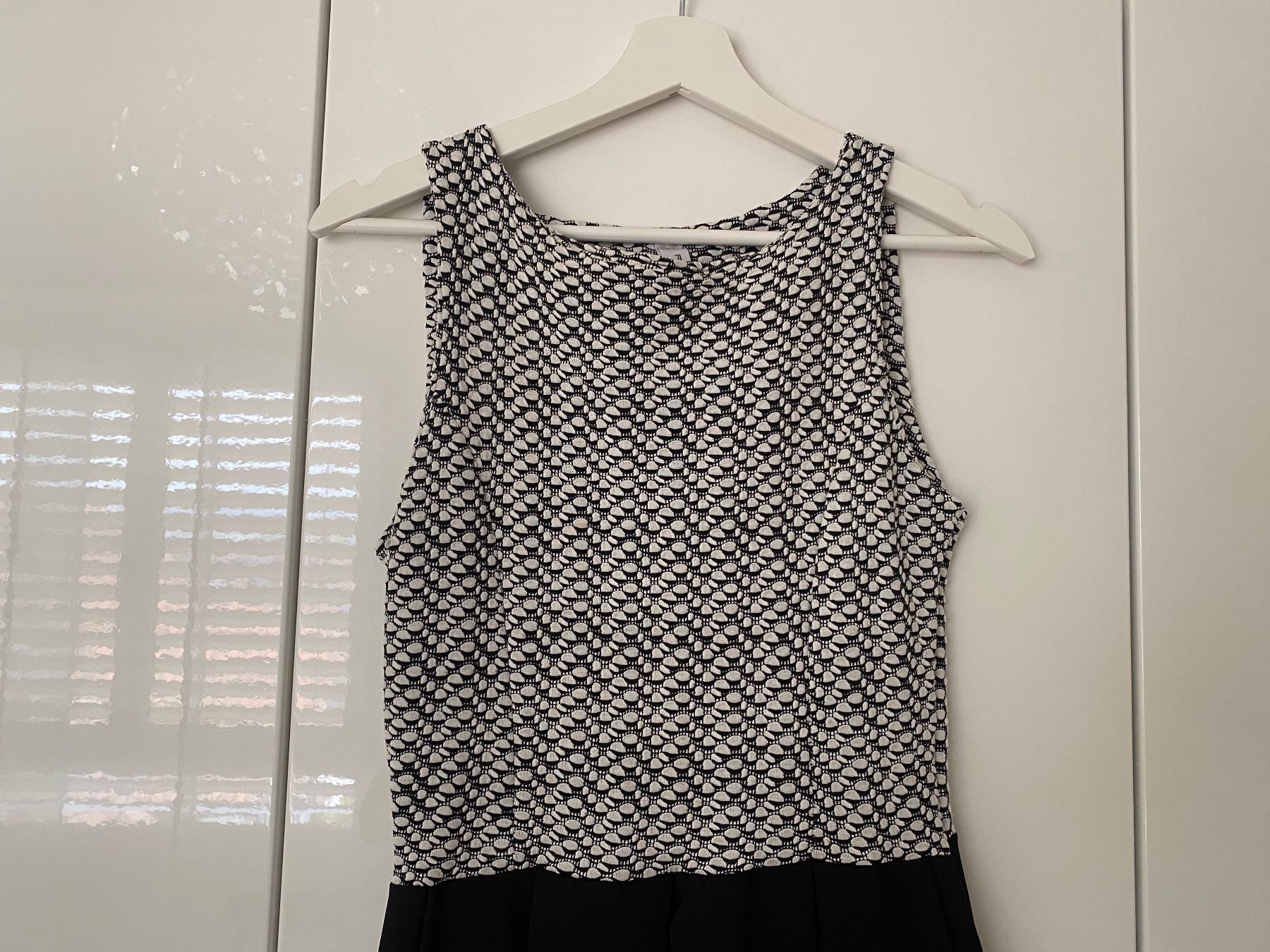 Vestiti: Kleid in Schwarz Weiss (Gr. S oder M) – Usato da Merenschwand venduto da R-R-R 3