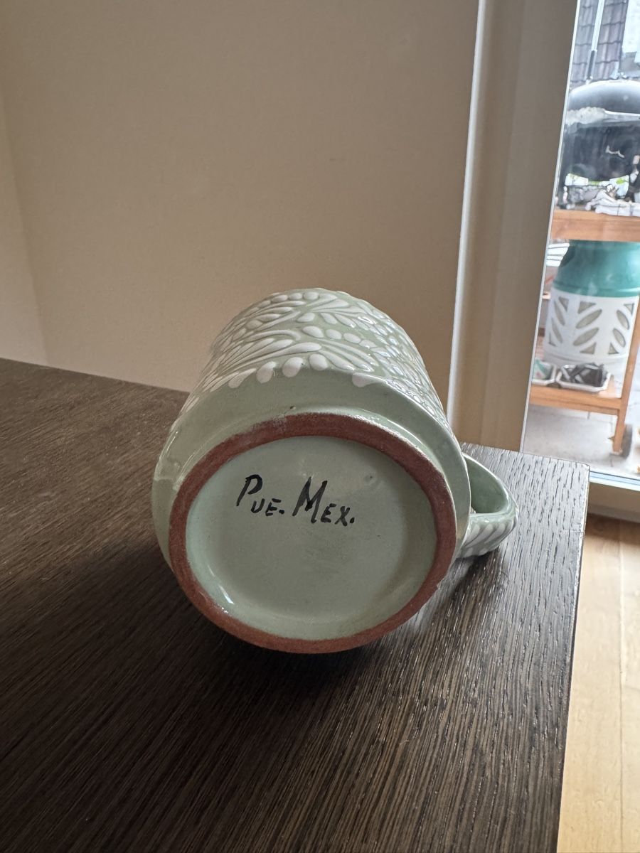 Tassen: Ceramic Mexican Mug Light Green Pattern Like New Condition – Gebraucht aus Zürich von flo_8yph 1