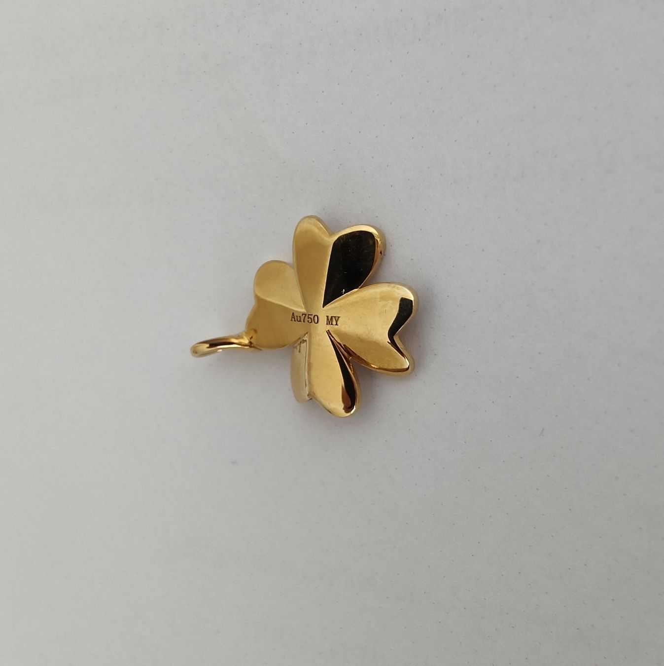 Ciondoli: Kleeanhänger, 18K Gold – Nuovo e nell'imballaggio originale da Rümlang venduto da 21f 3