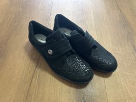 Halbschuhe aus Wildleder Schwarz Gr 42 Neu