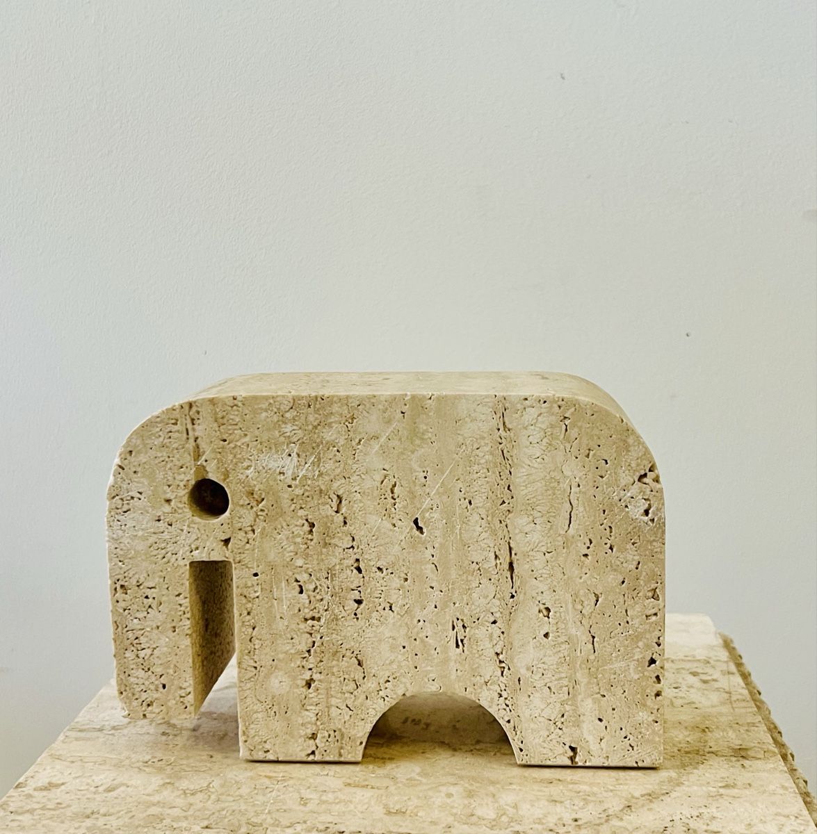 Sedie: Rare Fratelli Mannelli Elefanten Design – Usato da Zürich venduto da NILSXOS
