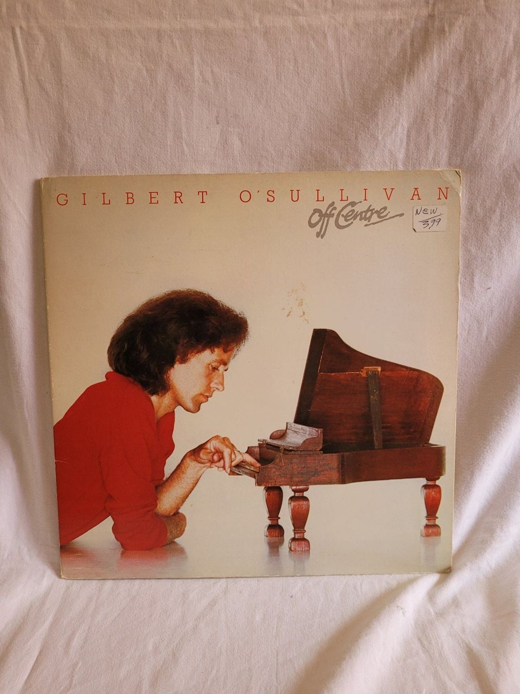 Dischi in vinile: Vinyle 33T Gilbert O'Sullivan "Off Centre" CBS Records – Usato da la Chaux-de-Fonds venduto da Lampe