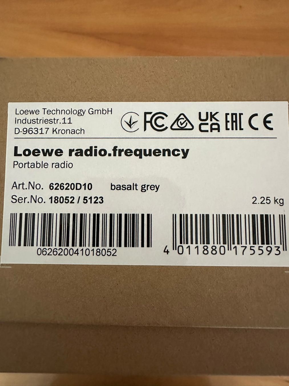 Loewe Radio: Loewe Radio. Frequency mit UKW, DAB+ und Bluetoth – Nuovo (secondo la descrizione) da Burgdorf venduto da interstellar2 6