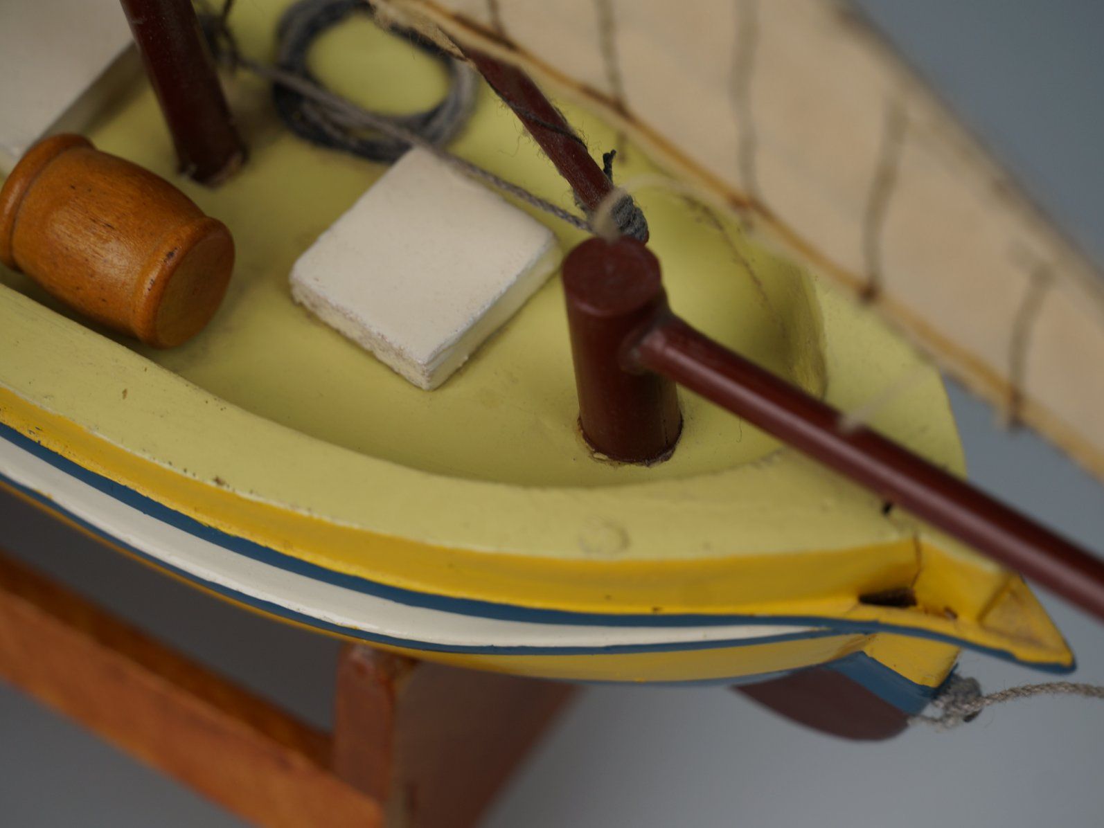 Modellbausätze & Standmodelle: Modellschiff Lateinersegel 9" – Gebraucht aus Rüti ZH von Restwert_Rueti_ZH 5