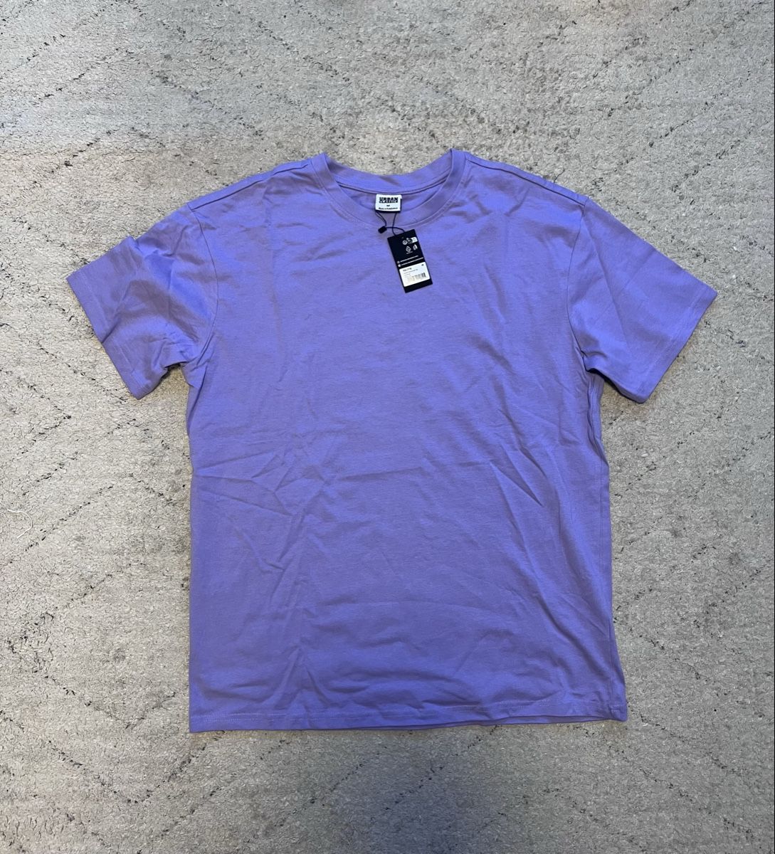 T-shirt: Urban Classics TALL TEE - T-Shirt basic - lila Gr.M – Nuovo (secondo la descrizione) da Emmenbrücke venduto da ThomiE01