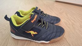 Kangaroos Hallenschuhe, Gr. 28
