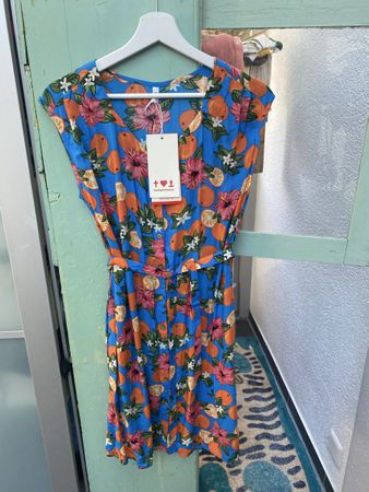 Sommerkleid Gr.S, Blumen & Orangen Print, neu mit Etikett