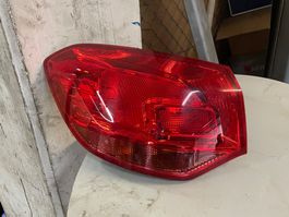 Opel Astra J JG 2012 Heckleuchte links