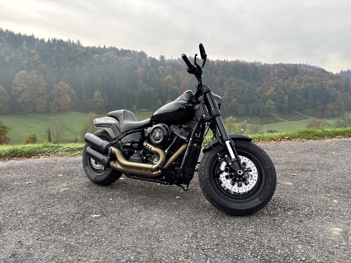 Tutte le macchine: Harley Davidson Fatbob Softail – Usato da Luzern venduto da sam.l. 2