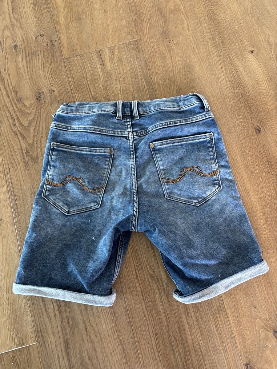 Pantaloni: Kurze Jeans-Hose Gr. 152 – Usato da Bubikon venduto da Ultima2 1