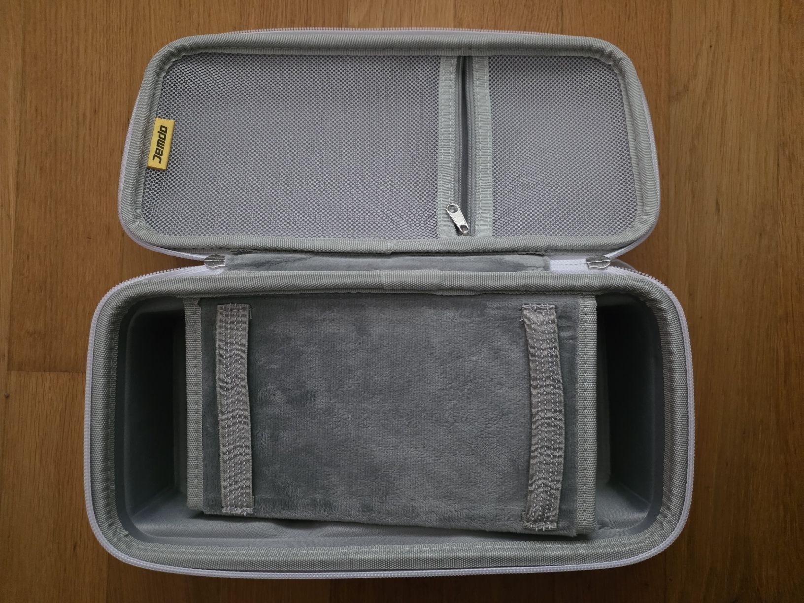 Nintendo Custodie protettive: Nintendo Switch Tasche / Case / Etui / Hülle – Nuovo (secondo la descrizione) da Zürich venduto da jabo22 1