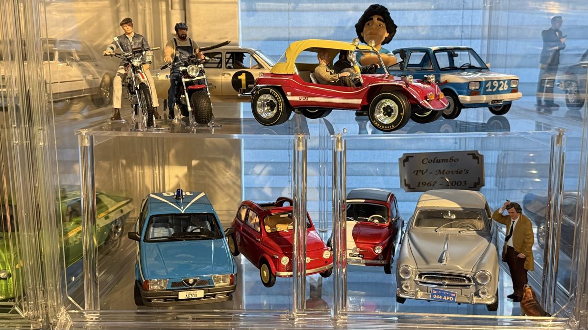 Alfa Romeo Modellini d'auto: Alfa Romeo 75 Polizia, 1:18 – Nuovo (secondo la descrizione) da Basel venduto da Zomeg 7