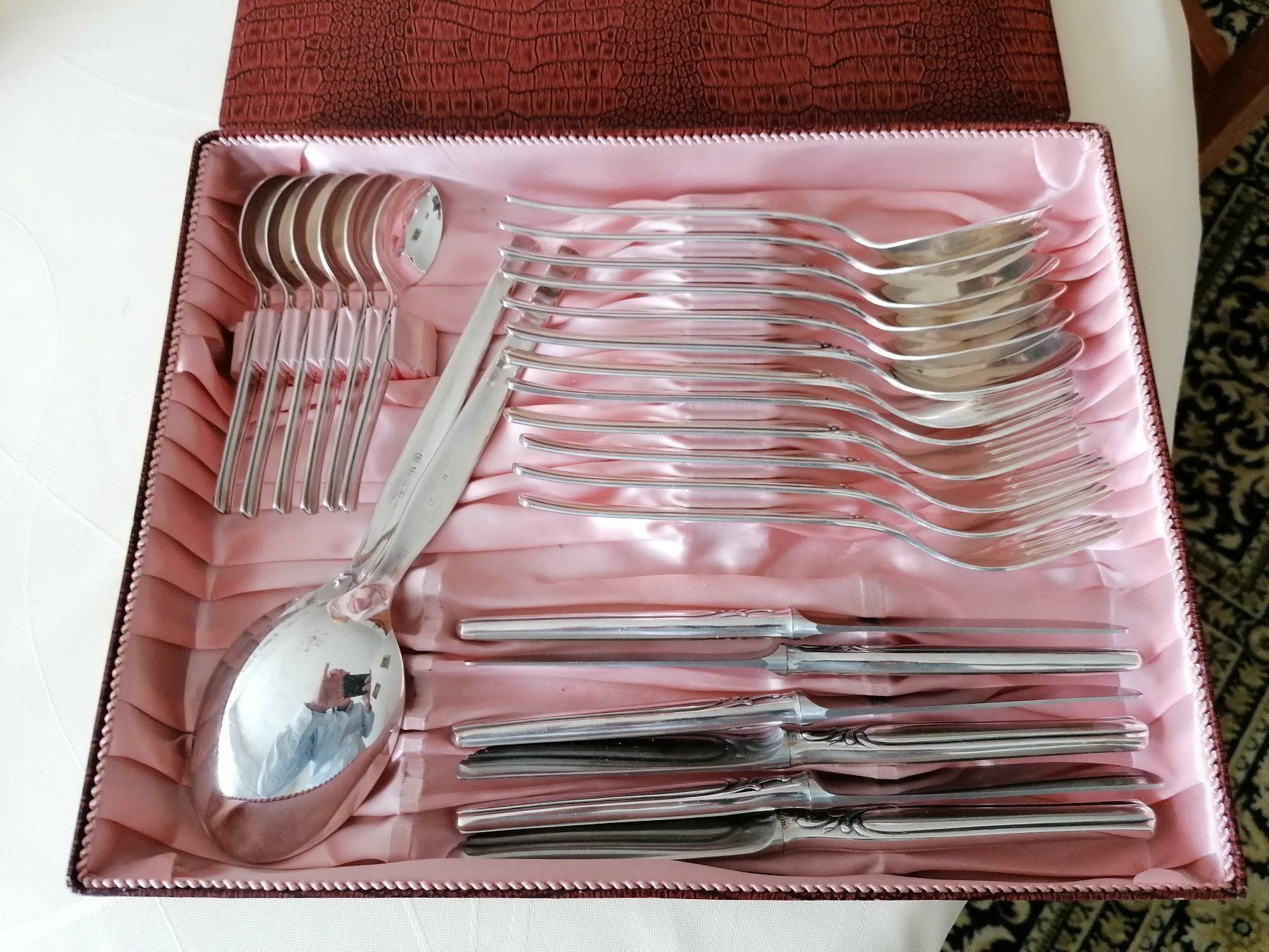 Set di posate: Ein guterhaltenes Silberbesteckset – Usato da Effretikon venduto da Rh-Null_Angebote