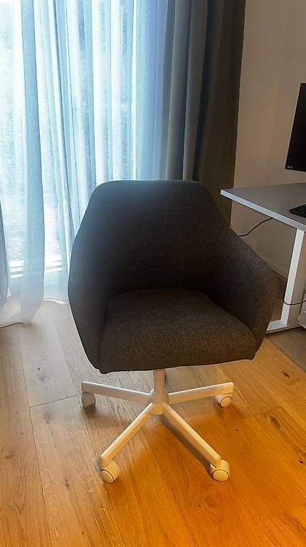 Chaises: IKEA Bürostuhl – D'occasion à Frick par ale_8lzn