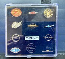 Opel Embleme Anstecker Sammlung neuwertig