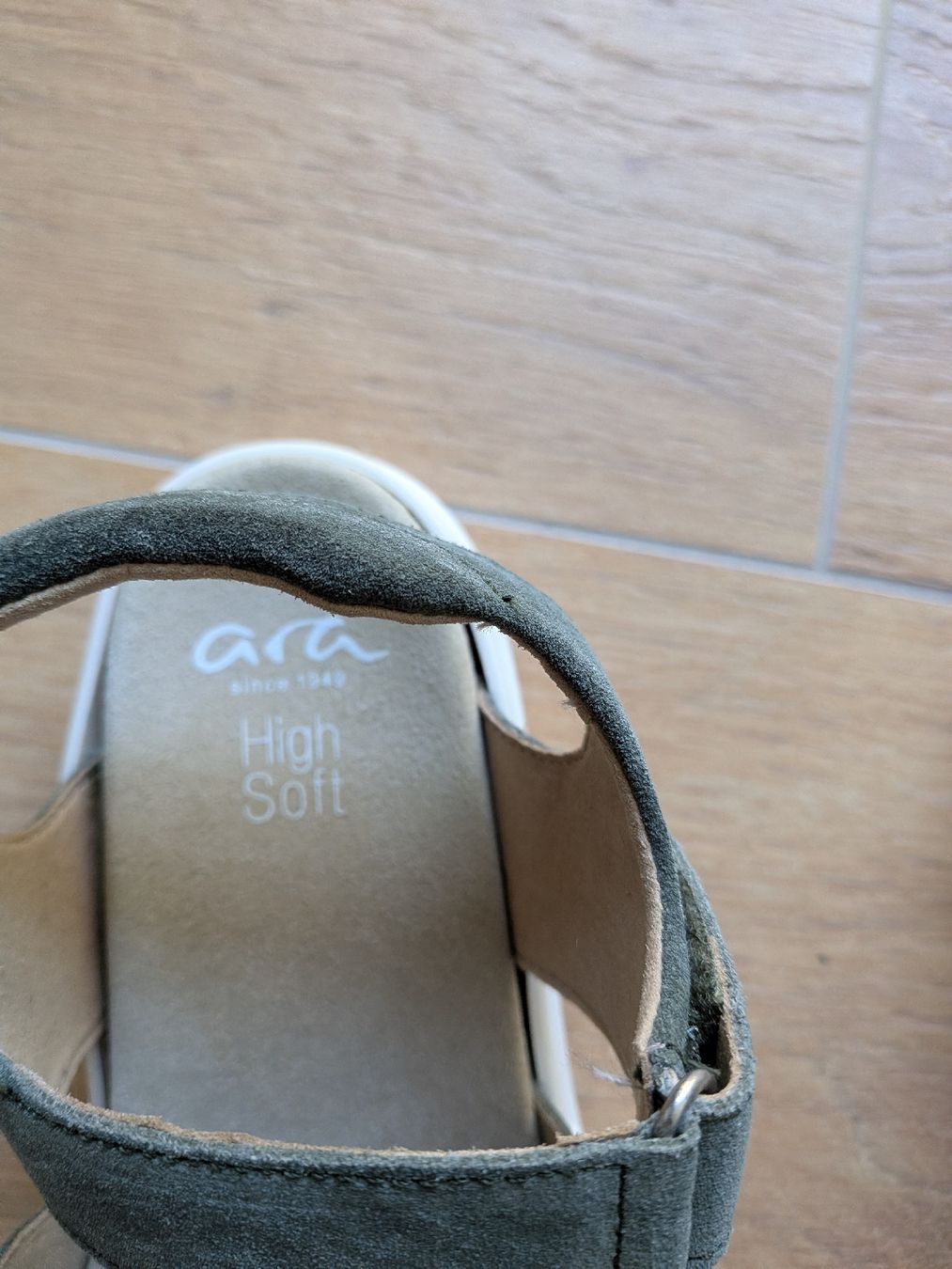 Ara Scarpe da donna: Sandalen Ara High Soft – Nuovo (secondo la descrizione) da Eschenbach SG venduto da SanFranciscoCalifornia 1