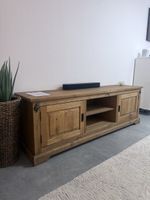 Fernsehmöbel aus Holz