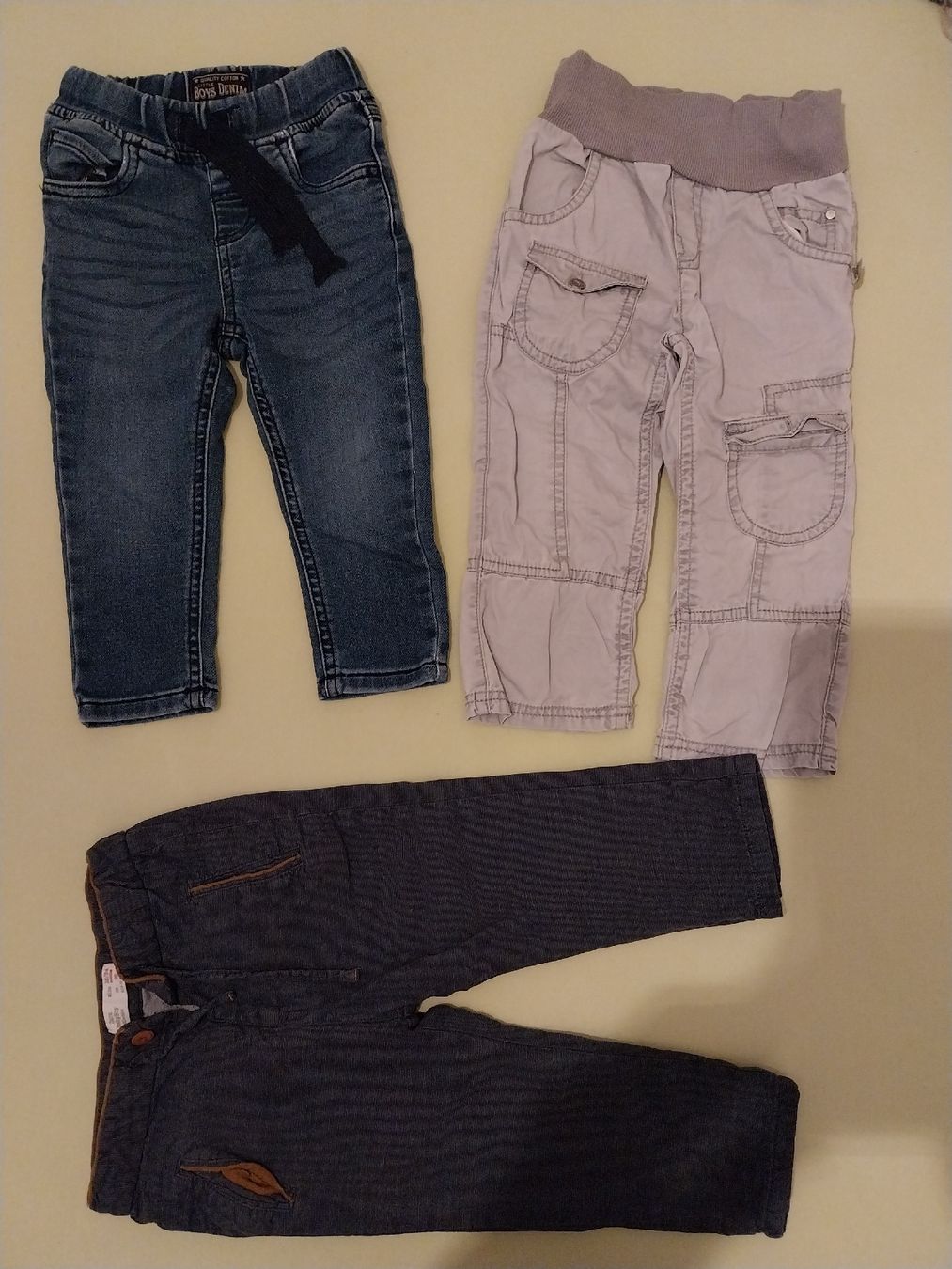 Pantaloni: Jungenhosen Herbst/Winter Grösse 86 – Usato da Oetwil am See venduto da catzwoll 2
