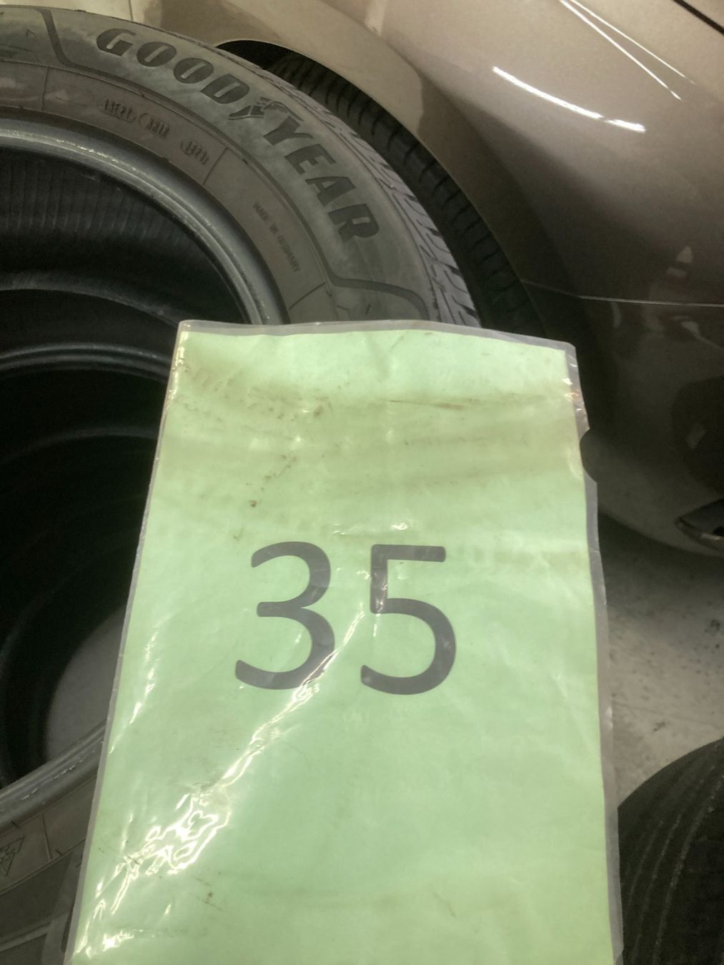 Goodyear Pneus & Kompletträder: 225/65R17 Winterpneu Good Year – Neu und originalverpackt aus Cham von WB2223 7