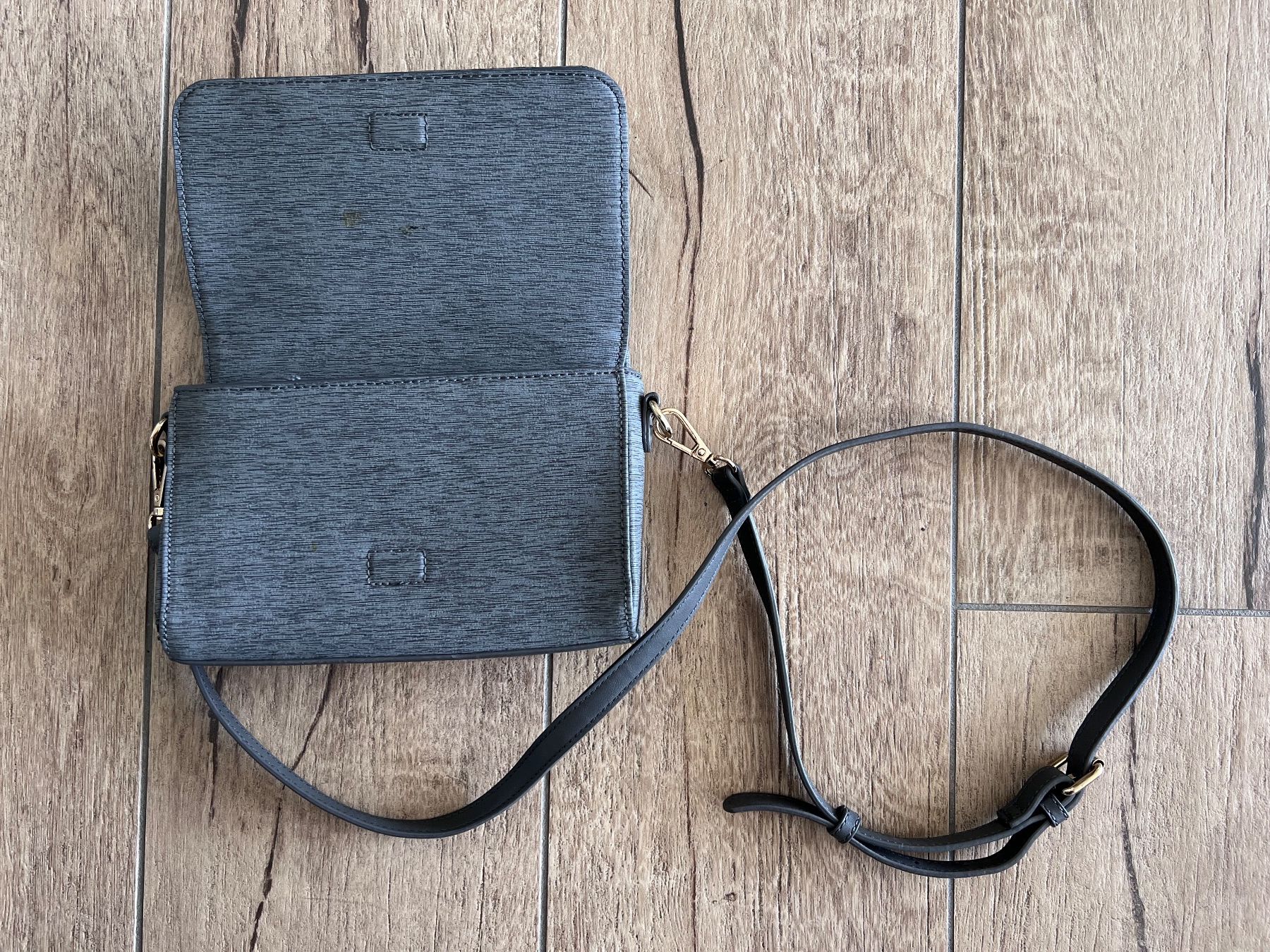 Desigual Taschen für Damen: Sac à bandoulière Desigual – Gebraucht aus La Neuveville von neitre 1
