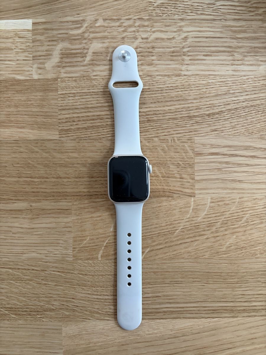 Apple Smartwatch: Apple Watch SE 2.Generation 40mm Starlight – Usato da Zürich venduto da mse_5rwj 3