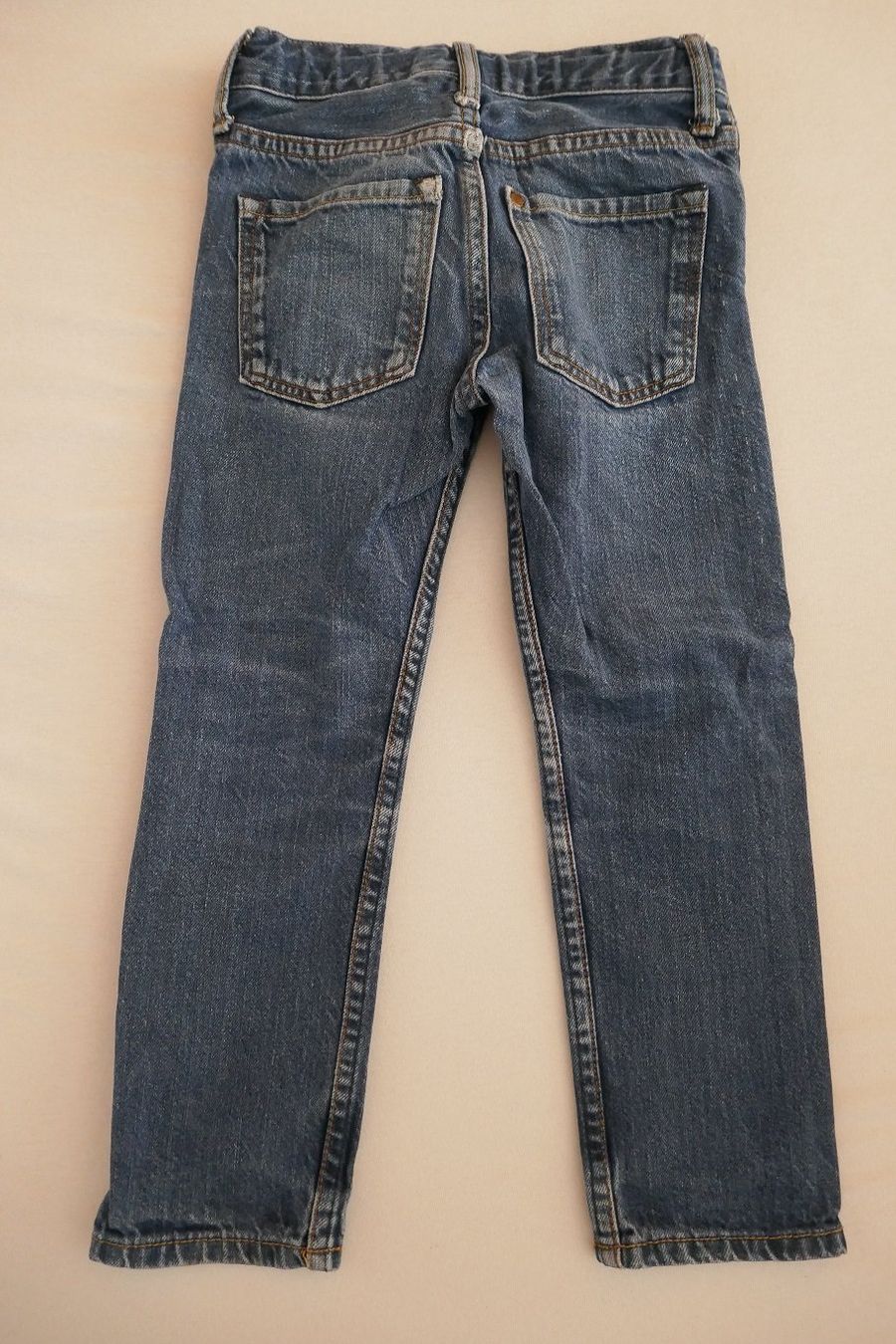 Pantaloni: Rassige Jeans, Gr. 104 – Usato da Horgen venduto da Feli39 1