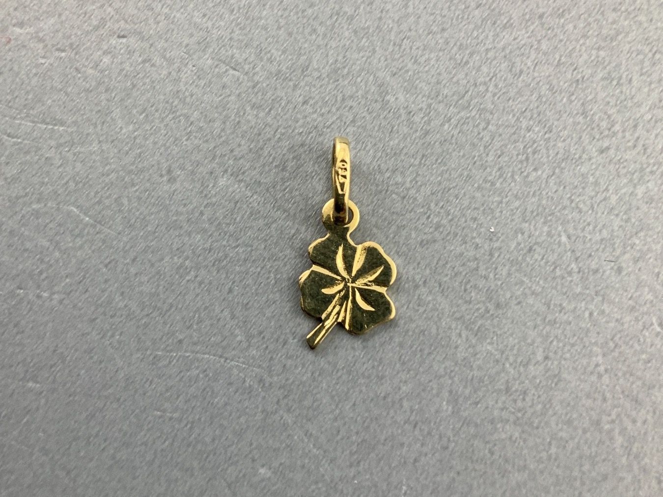 Anhänger: Anhänger 750 Gold – Gebraucht aus Niederuzwil von leo_8857 1