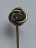 Antike Anstecknadel, Knoten Design