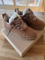 UGG Sneaker