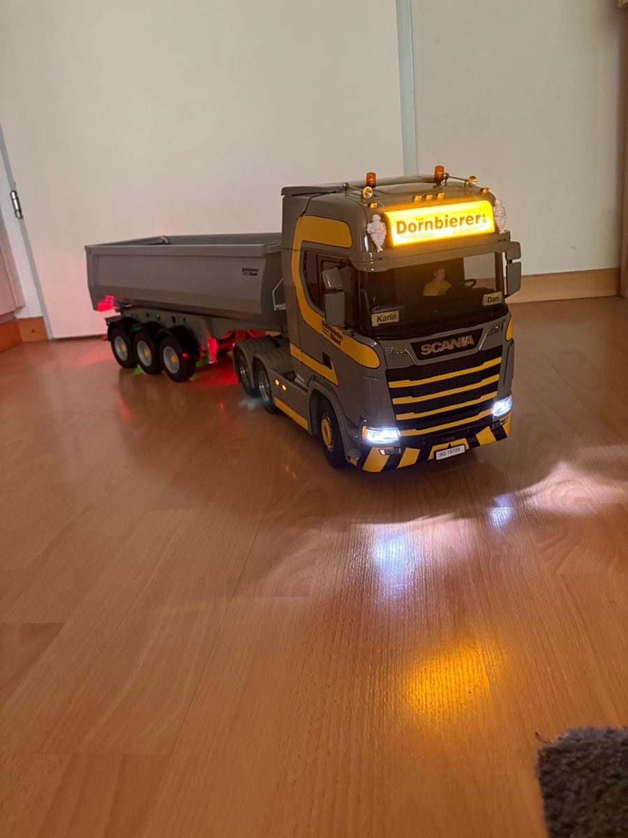 Tamiya Modellismo RC: Tamiya Scania Kipper – Usato da Hinterforst venduto da Chrigel1234